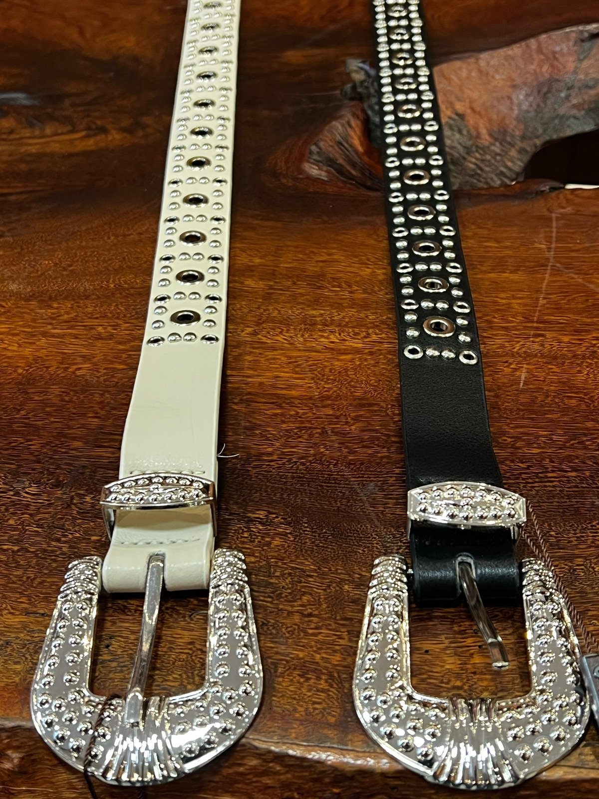 Coleção Cintos de Couro Western – Detalhes que Definem o Estilo - imagem principal